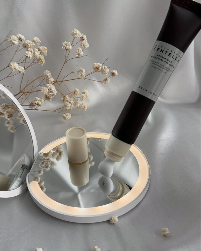 خرید کرم دور چشم سنتلا اصل برای خطوط ریز و خشکی دور چشم