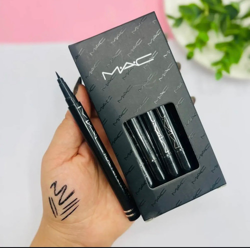 خط چشم ماژیکی ضدآب مک مدل Waterproof Liquid Eyeliner با رنگ مشکی و ماندگاری بالا