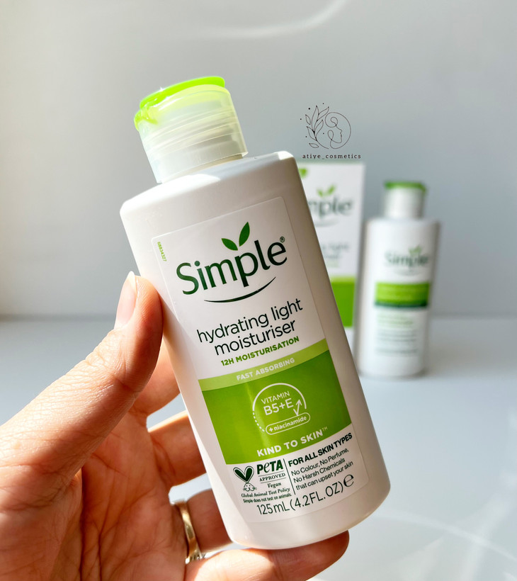 مرطوبکننده پوست حساس سیمپل